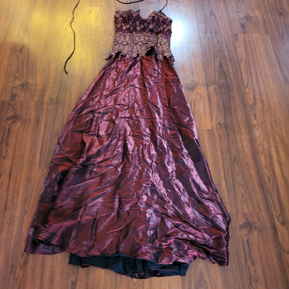 Formal  burgundy gold lace ball gown prom wedding dress sz2